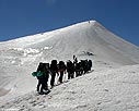 Ascending the western summit of Pachnes (2410m)